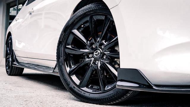 Mazda 3 LIFTBACK 2.0 HIGH PLUS F.LIFT S.ROOF 2021 - 5