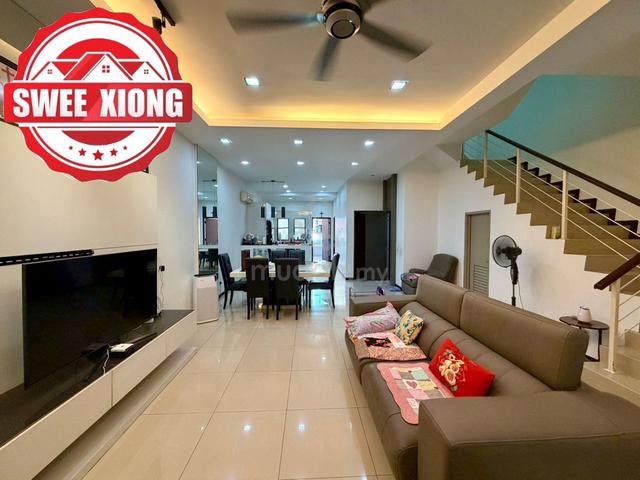 TRIPLE 3 STY TERRACE SOUTHBAY RESIDENCE BATU MAUNG 3130sf FULLY RENO 1