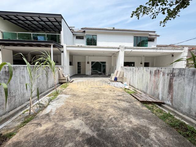 Teres 2 tingkat Taman Geliga, Kemaman 1