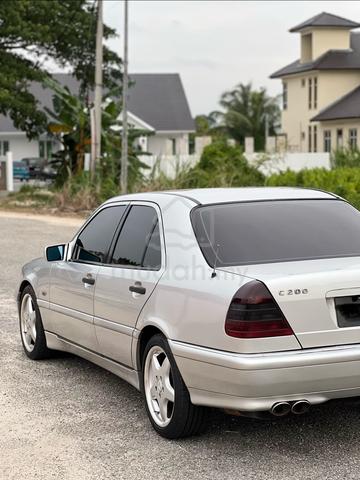 1995 Mercedes Benz 200 2.0 W123 (A) - 4