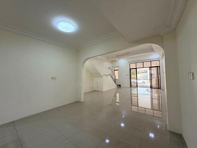 For Rent 2 Double Storey Landed , Penampang 1