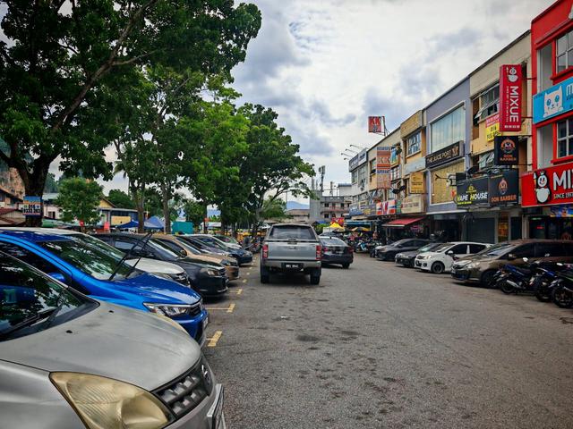 3 Storey Intermediate Shop Lot, Jalan Pinggiran 1A/1 (FOR SALE) 1