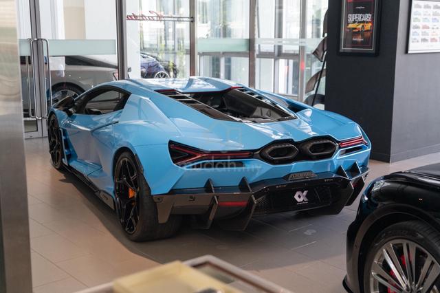 Lamborghini Revuelto 2025 Blu Cepheus - 2