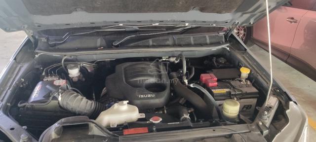 2023 Isuzu D-MAX 1.9 PREMIUM (A) - 2
