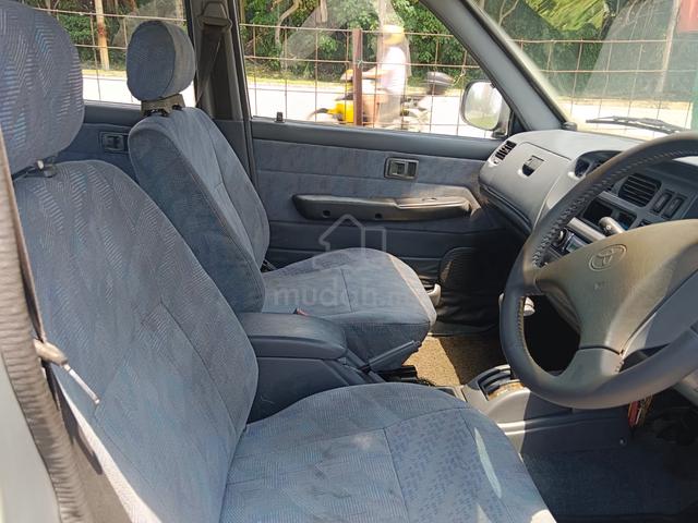 2001 Toyota UNSER 1.8 GLI FACELIFT (A) - 5