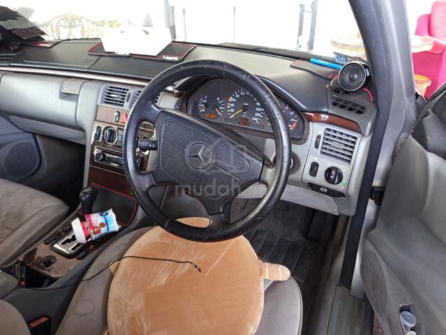 Mercedes Benz E230 2.3 (A) W210 - 4