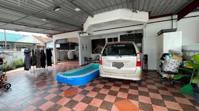 Single Storey Terrace House / Corner Lot / Jalan Rumbia / Taman Daya 1