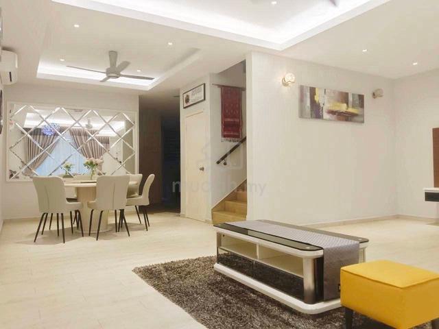 Rumah cantik Taman Sri Kluang 1