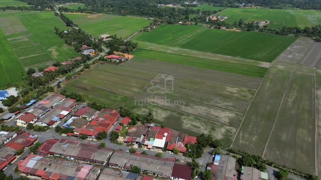Tanah Tepi Jalan Di Bandar Yan Kedah 1