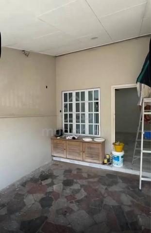 Renovated single storey with loft 1