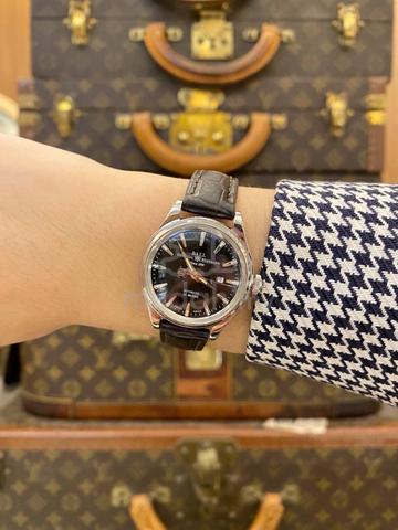 Carousel Image Selected
