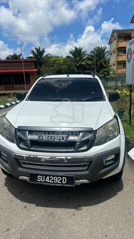 2016 Isuzu D-MAX 3.0 BEAST TFS86-TLPH-BE-16MY (A) - 2