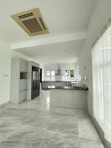 Permai Garden 3-Storey Villa, Basic Fitting, With Facilities 1