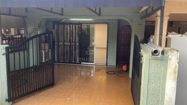 RENOVATION Double Storey Taman Bukit Anggerik Cheras for Sale 1