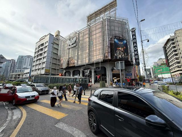 Jalan Alor, Bukit Bintang Changkat, Facing Main Road 1