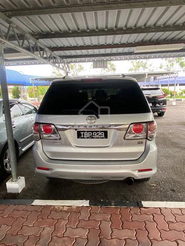 2014 Toyota FORTUNER 2.5 G (A) - 4