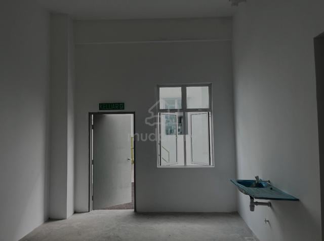 Taman Pulai Mutiara 2 Shoplot for Rent 1