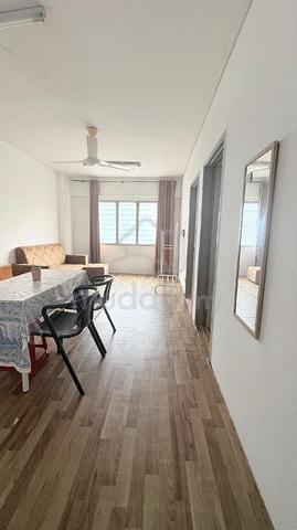Bilik Apartment Sri Rakyat Female Single Small Non-sharing Room  1