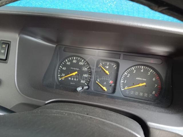 2004 Toyota UNSER 1.8 LGX (A) - 2