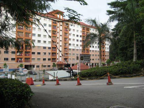 D Cahaya Apartment 1