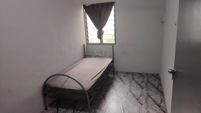 Bilik untuk disewa 1