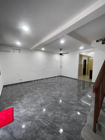 JB, Skudai,Pulai Jaya, Double sty House 1