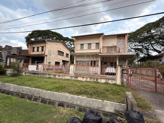 Bungalow House at Jalan Pemancar Gelugor LA:5,600sf 1