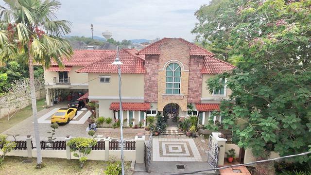 Cheapest Corner Lot Bungalow Impian Golf & Country Resort For Sale 1