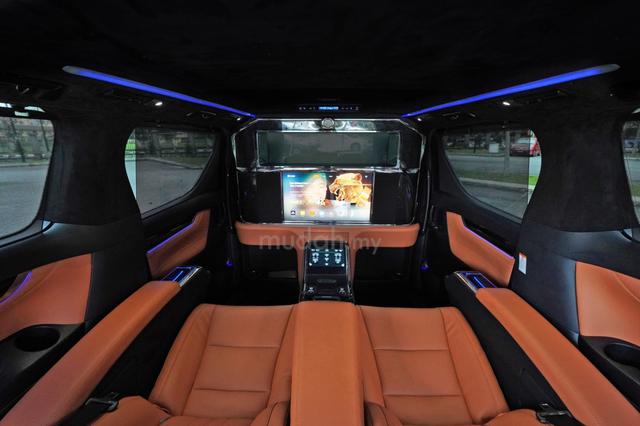 2019 Toyota ALPHARD 2.5 SC Upgrade Royal Lounge - 4