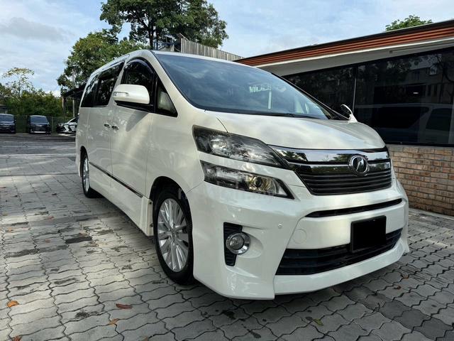 2013 Toyota VELLFIRE 2.4 Z GOLDEN EYES FACELIFT - 2
