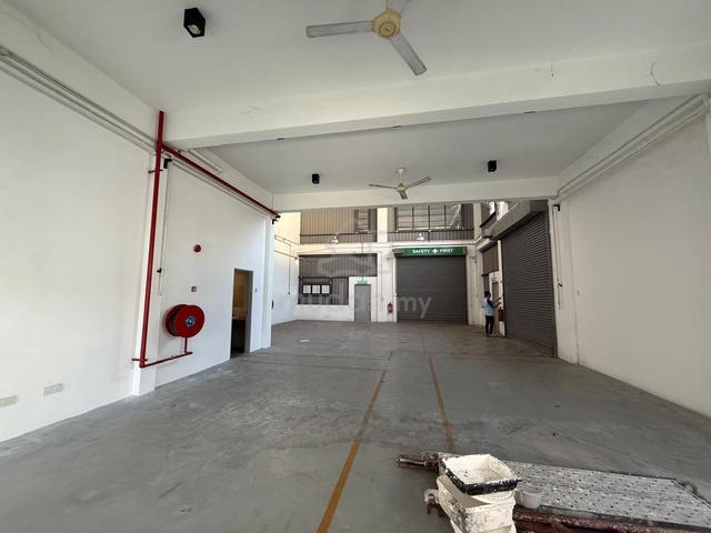 1.5 sty semiD Factory For Rent Bukit Raja, Klang 1