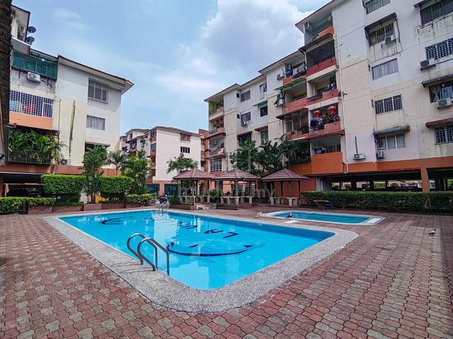 La Villas Condominium 1