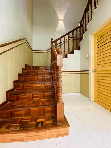 Double storey semi d taman perling jalan layang johor Nusa bestari 5