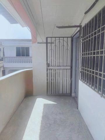 ( 3 Bilik ) Rumah Murah 2 Tingkat - dekat Lotus 1