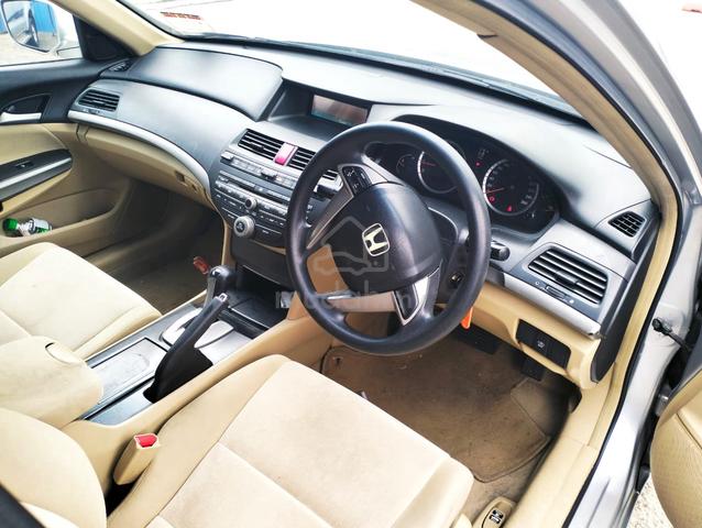 Honda Accord 2.0 (A) 2009 / 2010 One Owner - 5