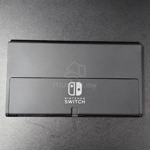 Nintendo Switch OLED White - photo 2 of 6
