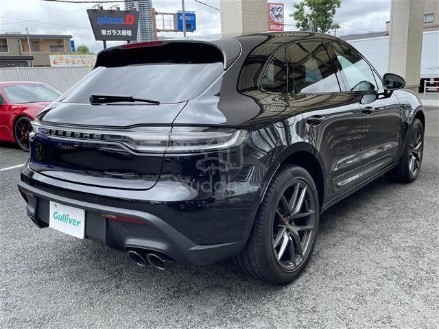 2023 Porsche MACAN T 2.0 - 1