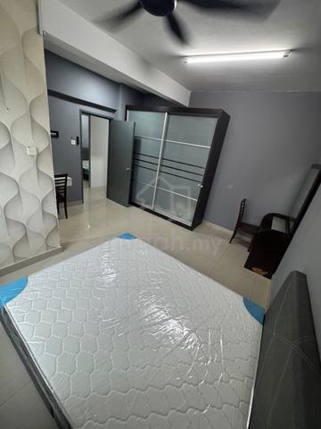 Master bedroom to rent/ Larkin area/ 10m to ciq kasam/ 5min to ksl mal 1
