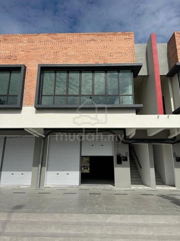 [Beside Plus Highwway] 7% ROI Double Storey Facing Mainroad Shoplot 1