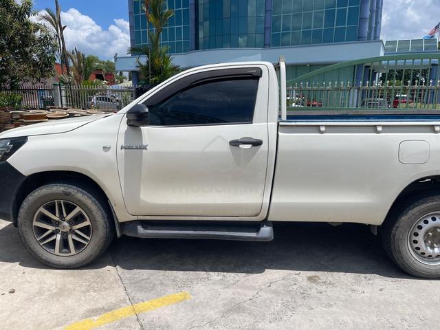 2021 Toyota HILUX 2.4 MT (M) - 2