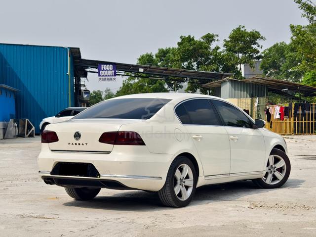 {2013} Volkswagen PASSAT 1.8 TSI SPORT (A) CARKING - 2