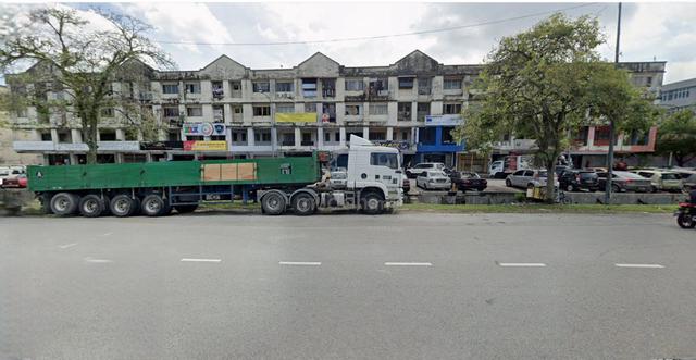 cheras,pandan idah,commercial park, 1.5 sty shoplot+mezzanine floor 1