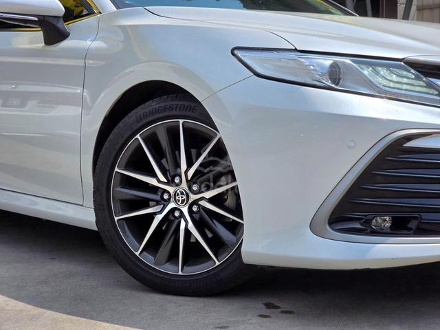 2023 Toyota CAMRY 2.5 V Under Warranty 25K KM ONLY - 5