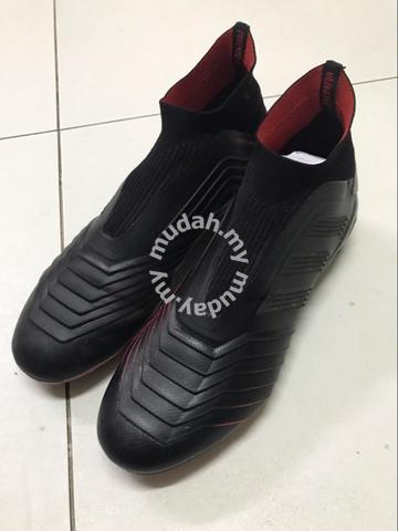predator 18 laceless