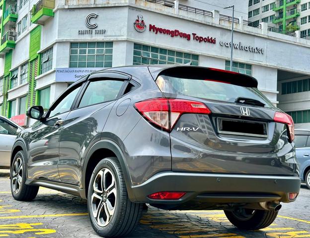 SEMI LEATHERš„2016 Honda HR-V 1.8 V REVERSE CAM - 3