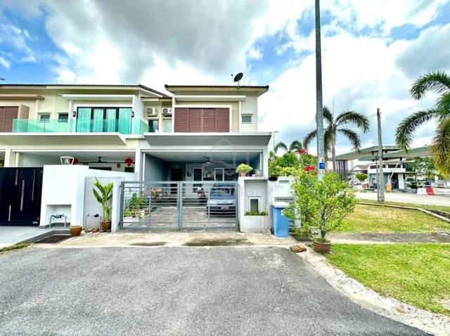 Corner house zinnia residence 1