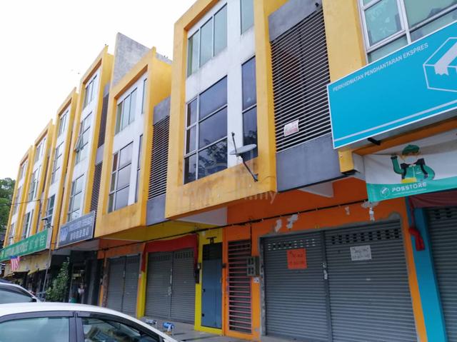 Menglembu Town double storey shop house 1