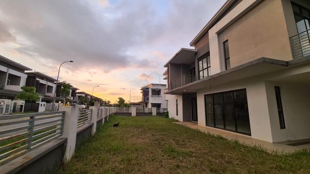 Big Land Big Corner 40ft x 80ft Bandar Tasik Puteri 1