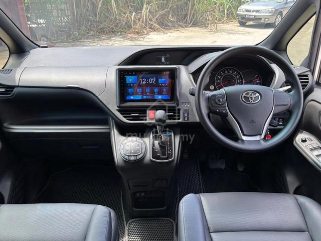 Toyota VOXY 2.0 X 8 Seater Leather seat 2.0x - 5