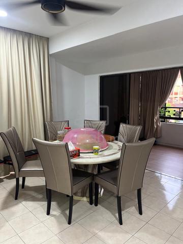 Villa Laman Tasik Townhouse For Sale (Upper Unit, End Lot) 1